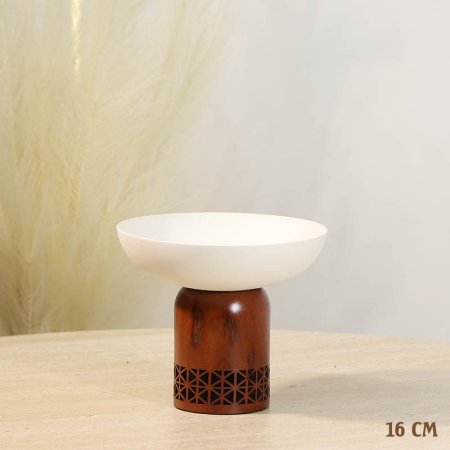 مضيفه مدور 16سم تنك بيج 72611-A رجل خشب محفر %ه13