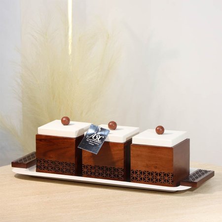 طقم4/ صينيه مستطيل تنك بيج + 3مضابف مربع خشب محفر 4083 غطا قبة تنك بيج %ه13