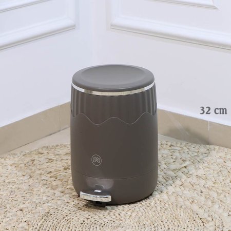 سطل مهملات دعسة بلاستك 32سم سكني غامق محزز مشرف A59/15 =ع2