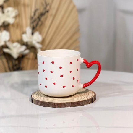 ماغ بورسلان ملون مرسم قلوب يد قلب احمر A300/11=و1