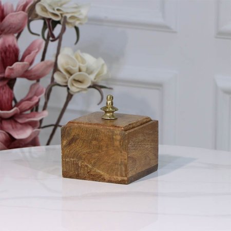 مضيفة خشب مربع  12سم 89728 غطا  مسكة نحاس هندي %ه15