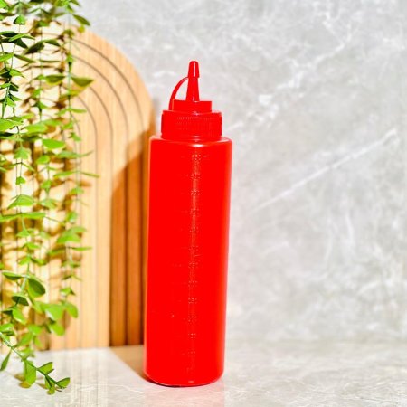 مطرة كاتشب 650مل بلاستك ملون K82/10 =ض10م
