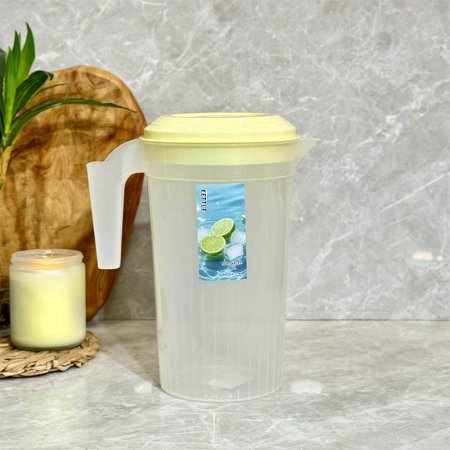 كوز ماء بلاستك محزز مع غطا ملون GF25/37 =ب13