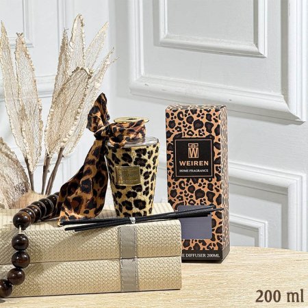 قنينة معطر سائل زجاج 200مل قماش نمر مع عيدان وسكارف GF150/10 =ب21