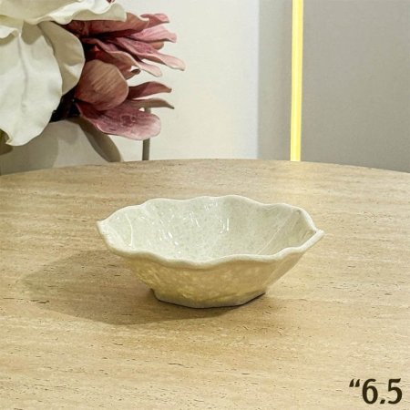 سلطية 6.5" شكل وردة ميلامين رخام بيج GF165/17 =ب18
