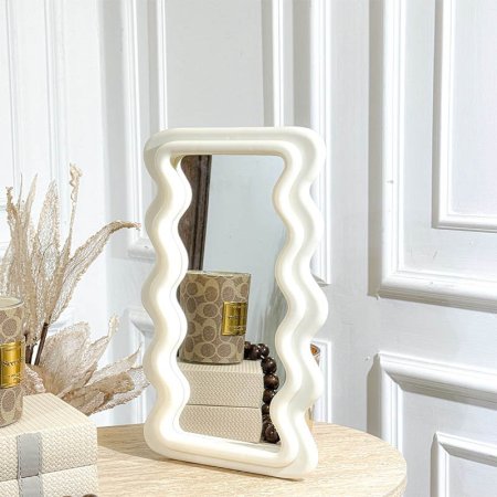 مراة بلاستك مستطيل 40*25سم اطار معرج ملون GF123/2 =ب21
