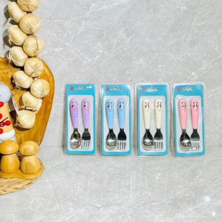 معلقة +شوكة اطفال ستانلس يد بلاستك منحني ملون مرسم باندا K169/7 =ك2