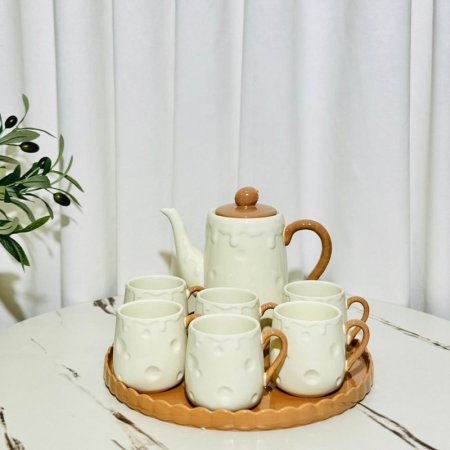 طقم /8 بكرج +ماغ/6 بورسلان بيج يد قوس بني مع صينية مدور K36/2 =ك4