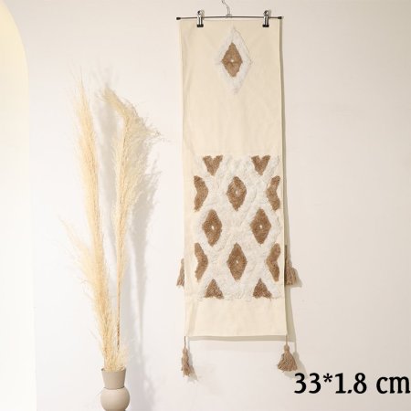 رنر مستطيل 1.8*33سم بيج مرسم قلب فرو ابيض وبني EL80/2 =ط55