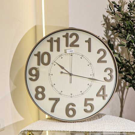 ساعة حائط مدور 60سم ارقام خشب اطار بلاستك سكني EL126/2 =ك7