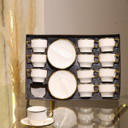 طقم فناجين قهوة 12/12 بورسلان ابيض محزز بقاعدة حيف ذهبي GY2405 ++