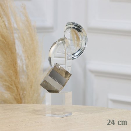 تحفة كرستال 24سم اشكال هندسية EL85/3 =رم2