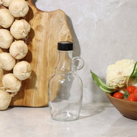 قنينة زيت زجاج نمرة 2 شكل برميل بيد غطا بلاستك لف EL130/7 =ط57