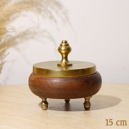 مضيفة مدور15سم خشب 8239153 مسكة وارجل نحاس هندي %ه10