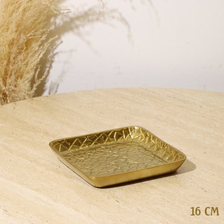 صحن مكسرات مربع 16سم 8239207  وجه مشرف نحاس هندي %ه10